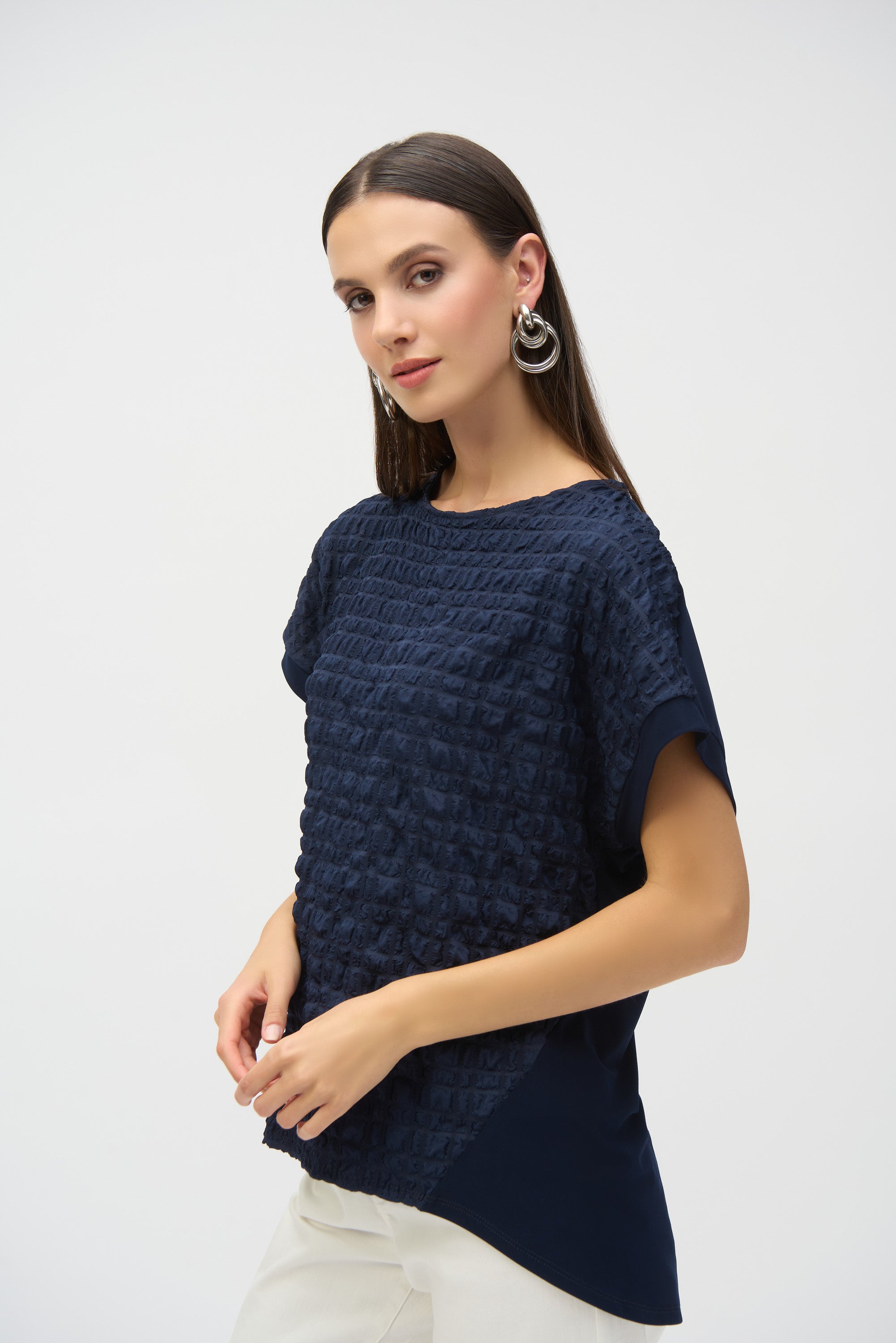Bubble Jacquard and Silky Knit Straight Top – Leela Fashions